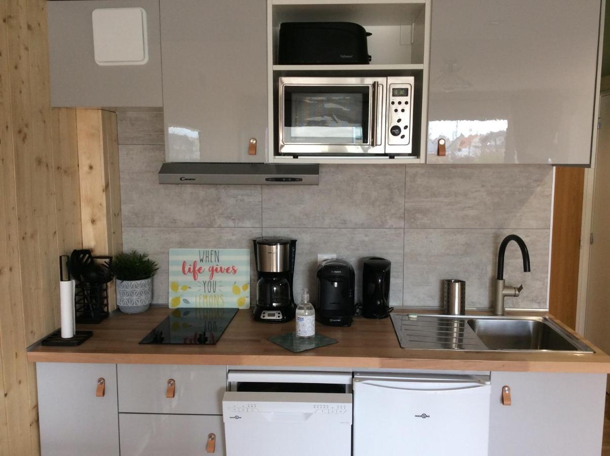 Les Obiones, Vue Laterale Mer, Fort Mahon Plage, Magnifique Studio Cabine 4P, Avec Balcon , Parking Prive Gratuit, Wifi, Classe 2 Etoiles, Exposition Plein Sud En Baie De Somme 外观 照片