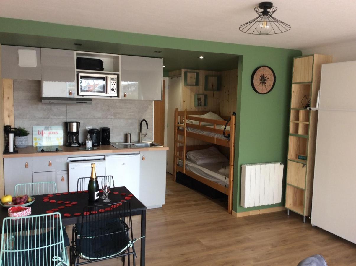 Les Obiones, Vue Laterale Mer, Fort Mahon Plage, Magnifique Studio Cabine 4P, Avec Balcon , Parking Prive Gratuit, Wifi, Classe 2 Etoiles, Exposition Plein Sud En Baie De Somme 外观 照片